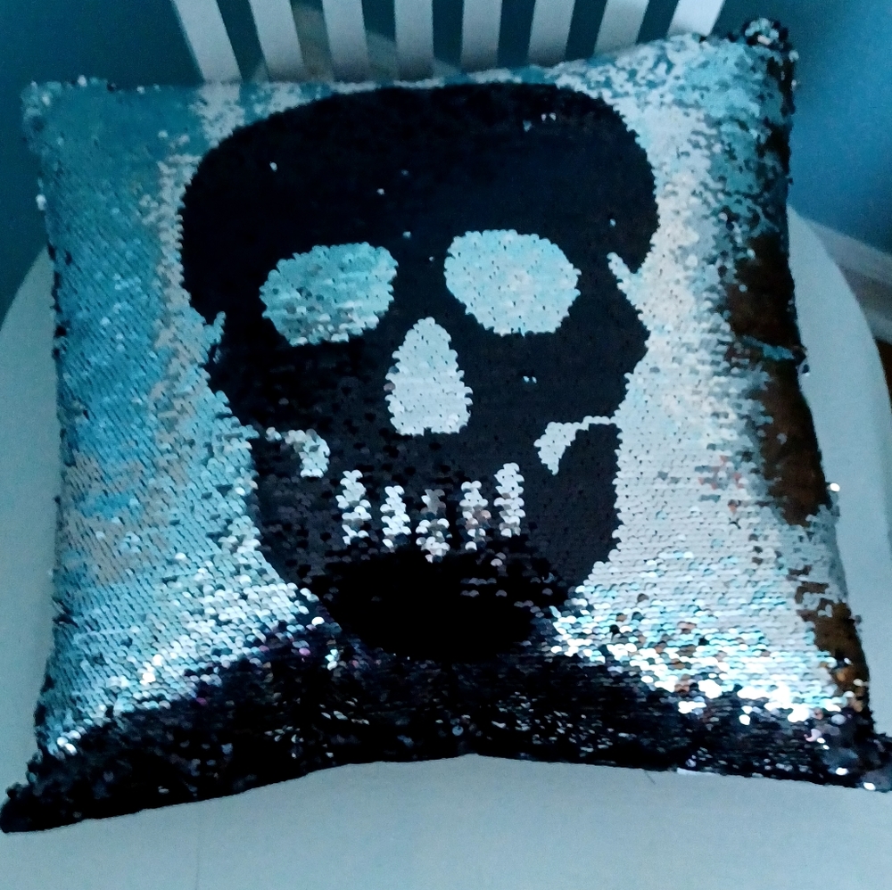 EUC Black & Silver Reversible Sequin Skull Pillow